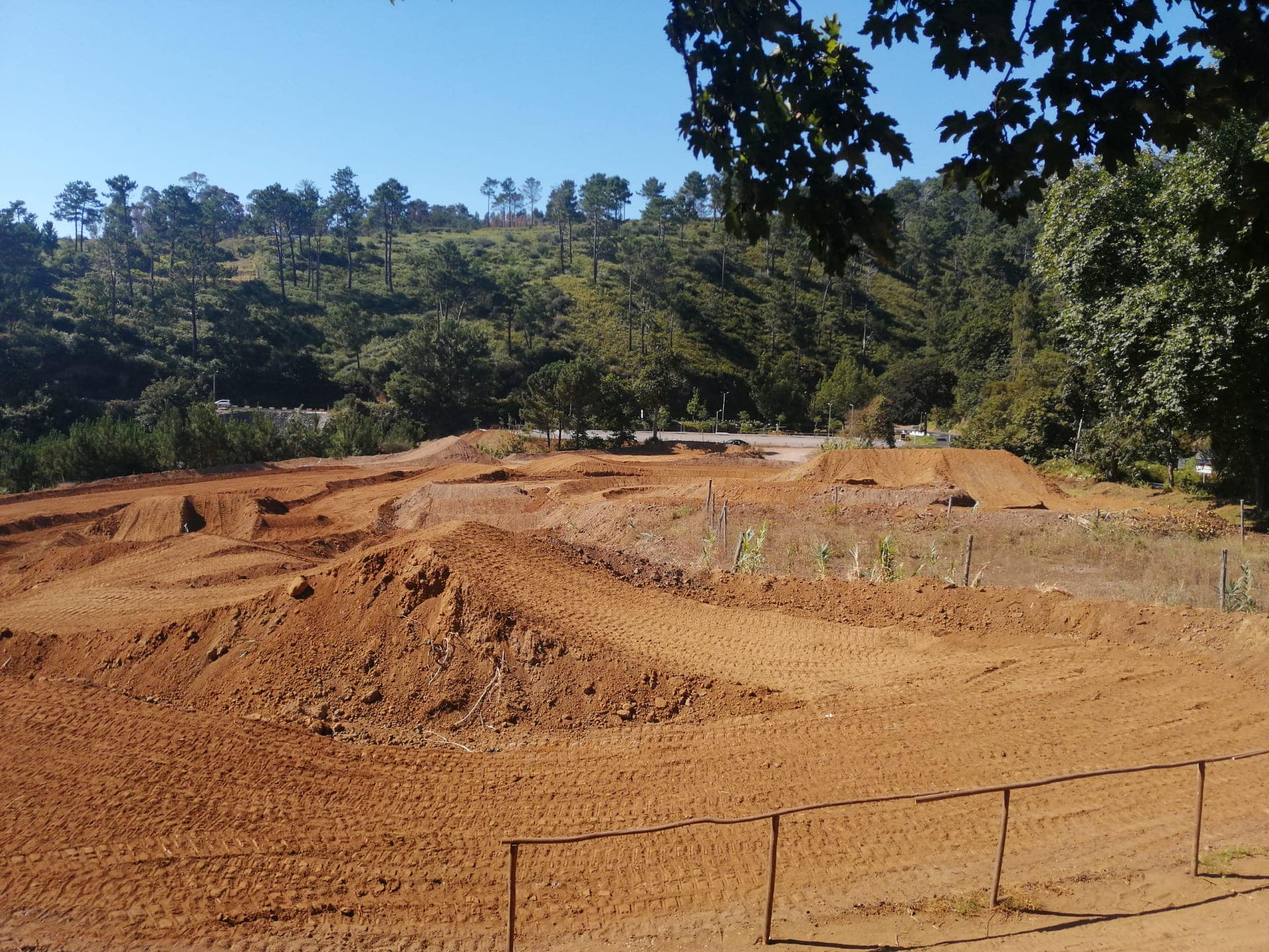 Crossódromo da Fajã da Ovelha recebe 26 pilotos —